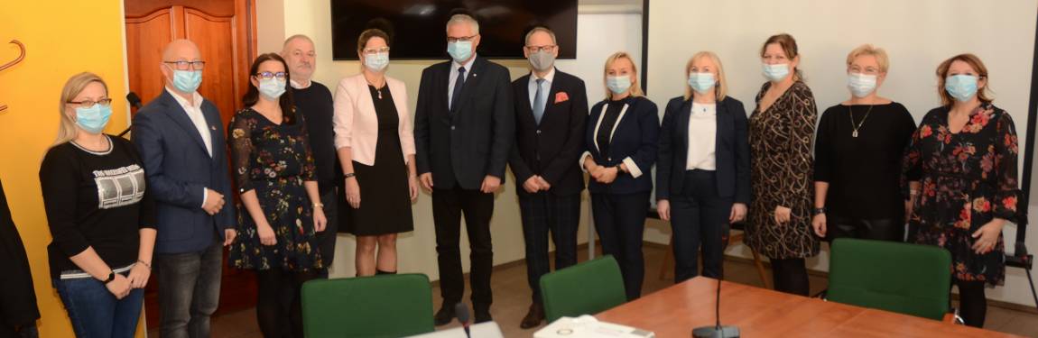 Konkurs na stanowisko Dyrektora Specjalnego Ośrodka Szkolno-Wychowawczego w Łupkach
