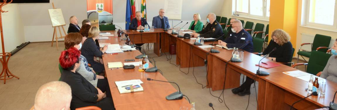 Starostwo Powiatowe w Piszu posiedzenie poświęcone sytuacji na Ukrainie