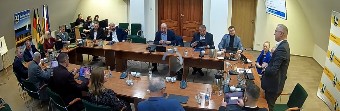 sesja powiatu budzetowa