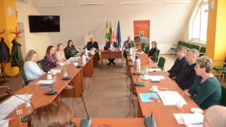 Spotkanie dyrektorów szkół i placówek powiatu piskiego w Starostwie Powiatowym w Piszu 